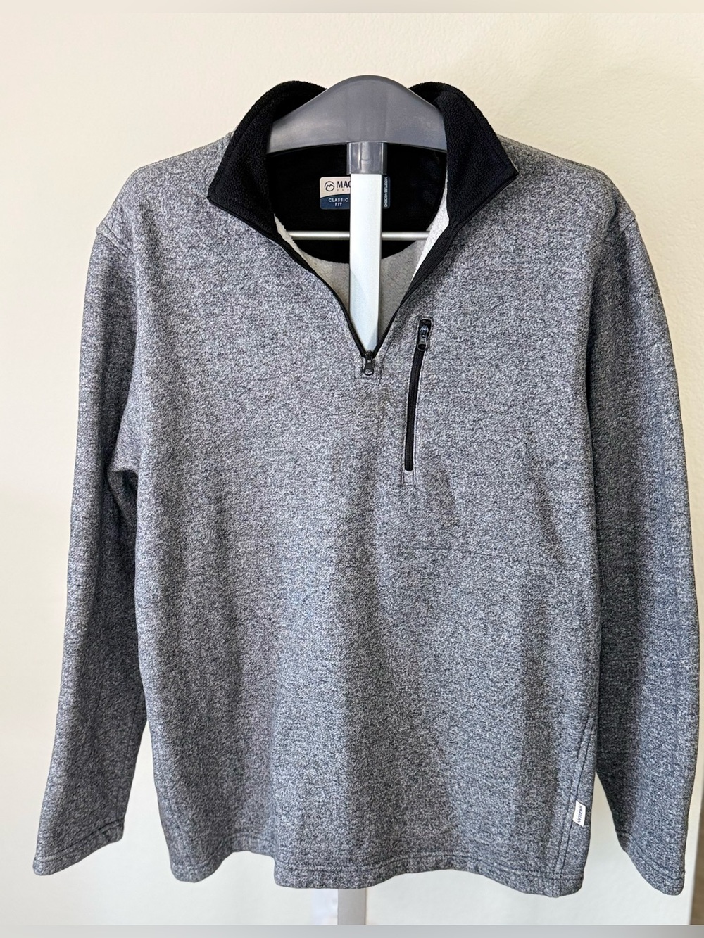 Magellan Outdoors Gray Heather Quarter-Zip Pullover with Black Collar